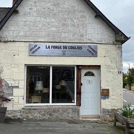 Chambres D'Hotes A La Forge Du Coglais La Selle-en-Cogles Exterior foto